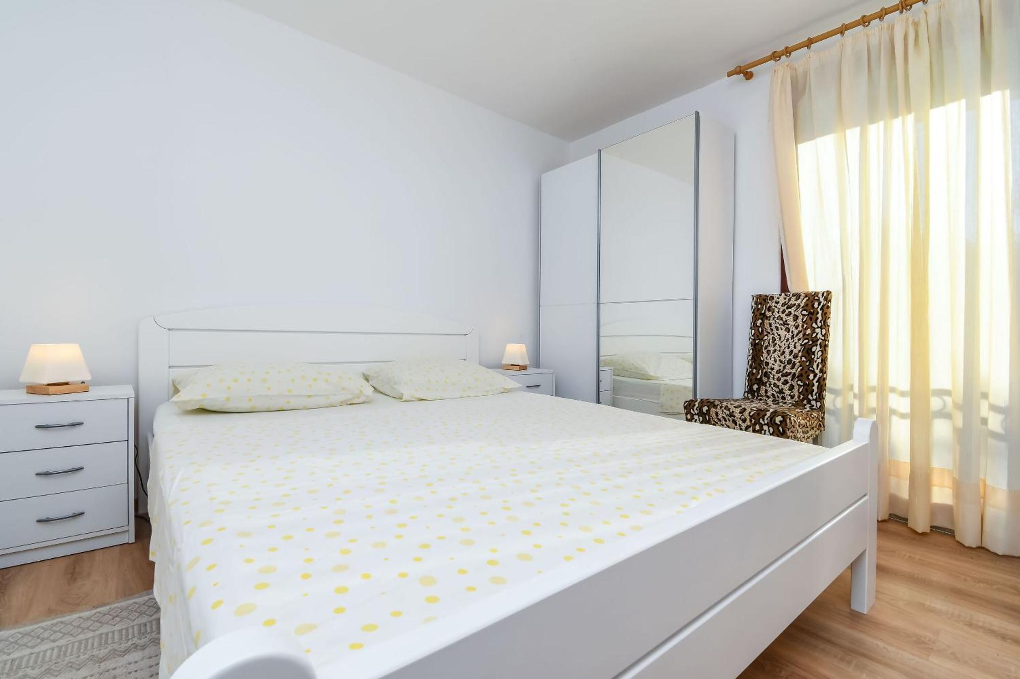 Apartments Quiet Севід Екстер'єр фото